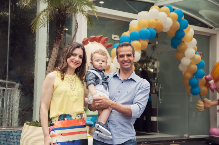 Victor_1_ano-27-11-2016-002